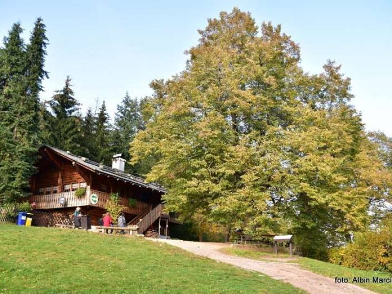 Schronisko PTTK Szwajcarka w Sudetach Zachodnich w Górach Sokolich